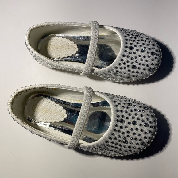 Dream Paris Slip-on Flats - Picture 4 of 9